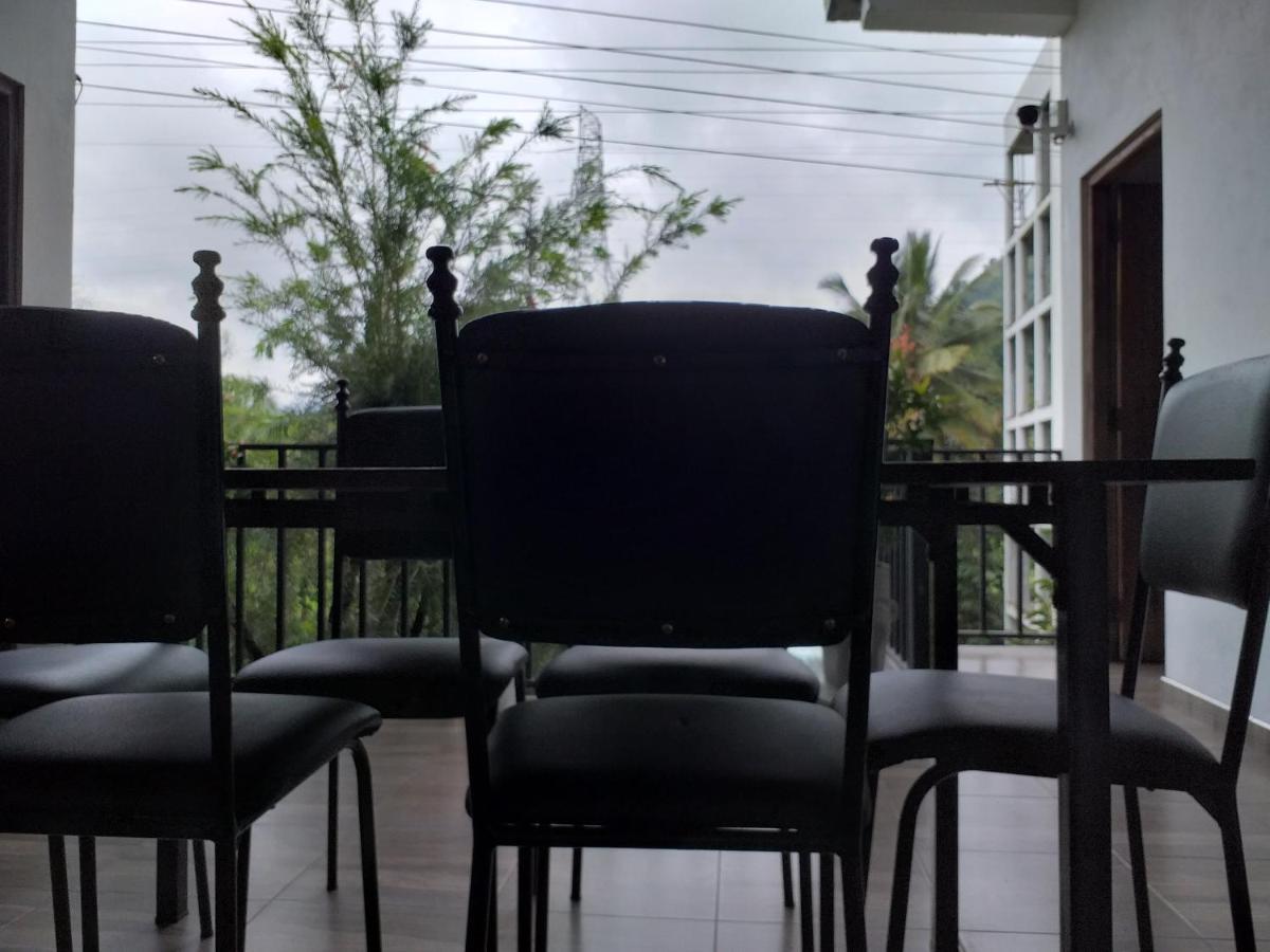 Travel Nest Apartment Бадула Екстериор снимка
